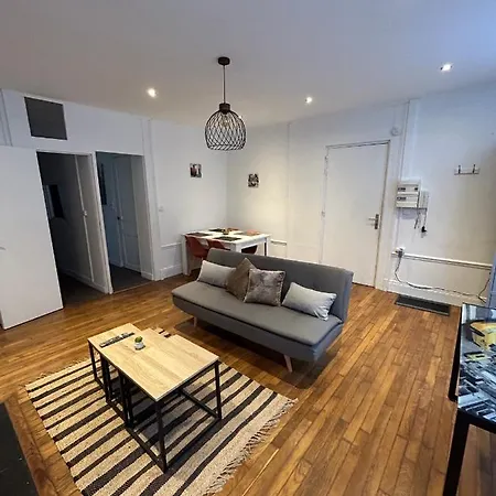 Apartment Le Voltaire 1 Chez Adrien *