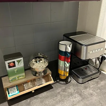 Апартаменты Le Voltaire 1 Chez Adrien